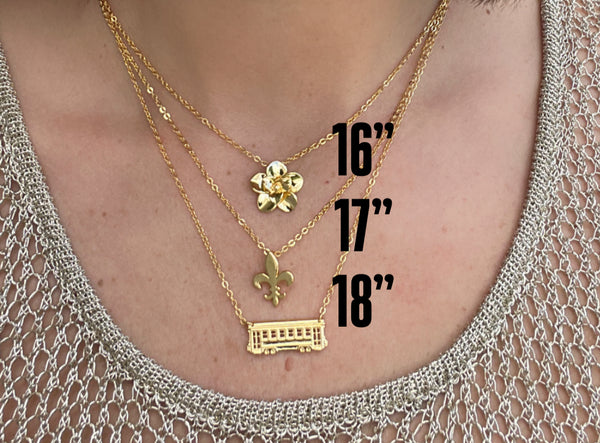 Magnolia necklace