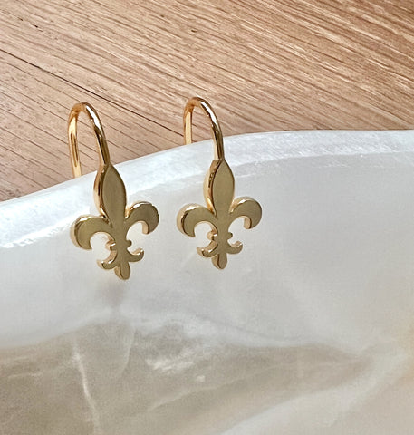 Fleur-de-lis hook earrings