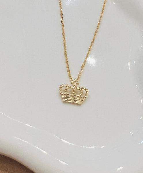 King Crown necklace