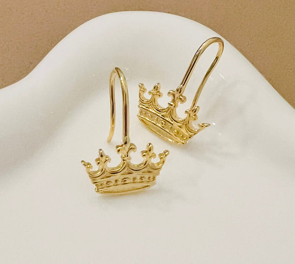 Queen Crown hook earrings