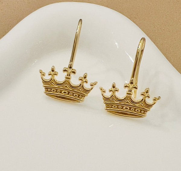 Queen Crown hook earrings
