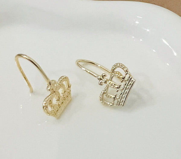 King hook earrings