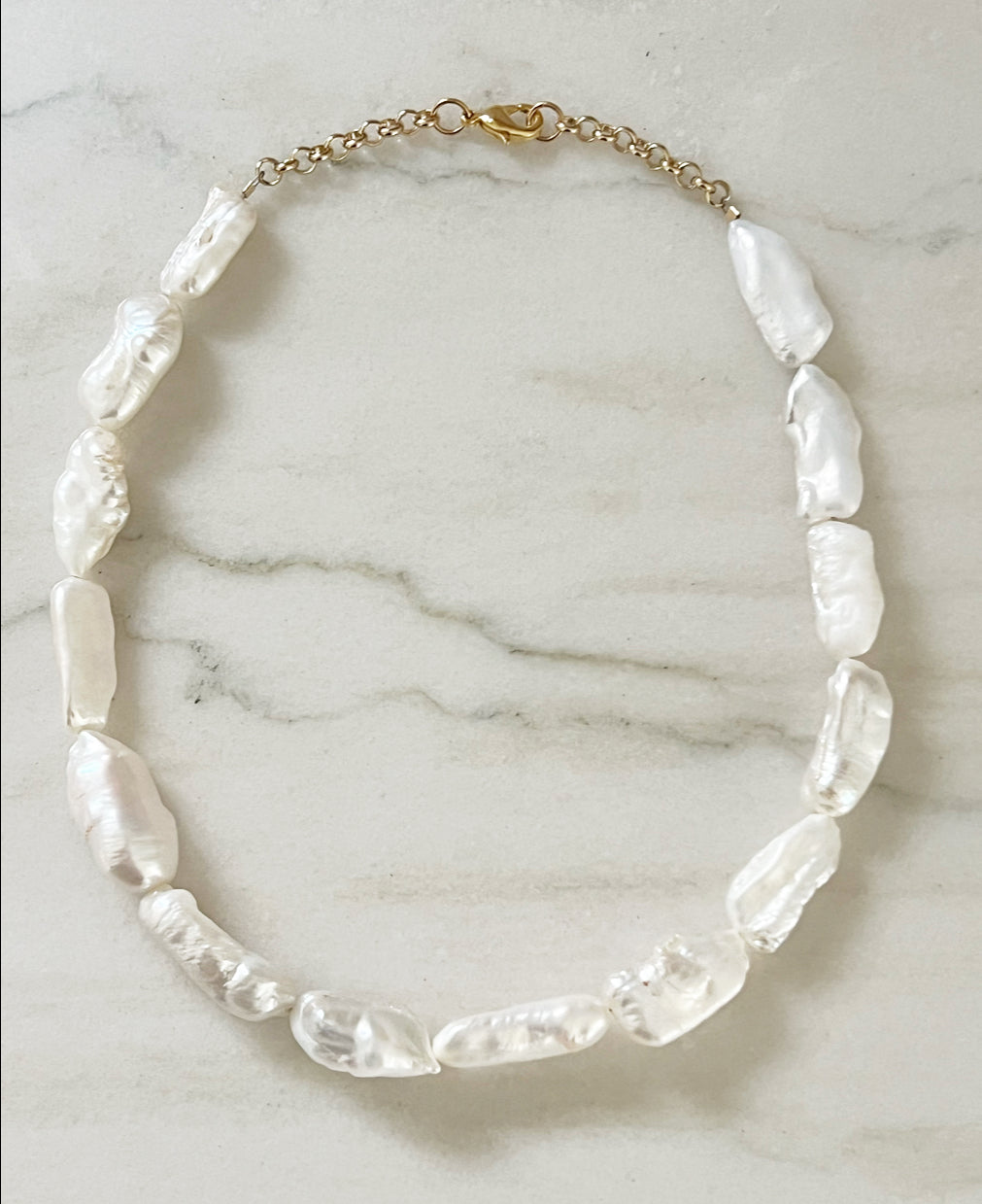 Grace pearl choker