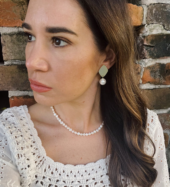 Darcy Pearl ivory earrings